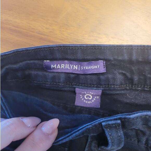 NYDJ Women's Marilyn Straight Stretch Lift Tuck Mid Rise Blue Jeans – Size 6P - Picture 6 of 10